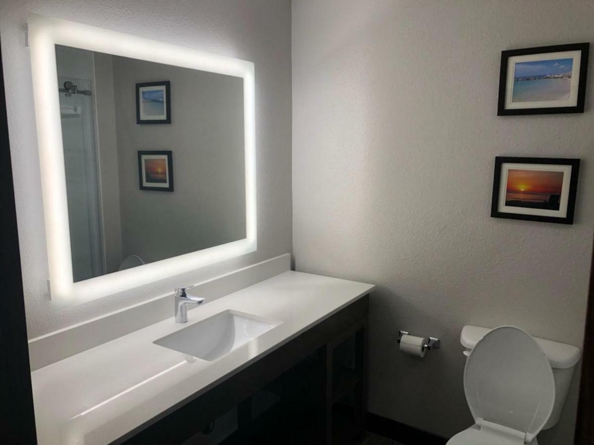 Hotel Comfort Lauderdale Airport & Cruise Port Dania Beach